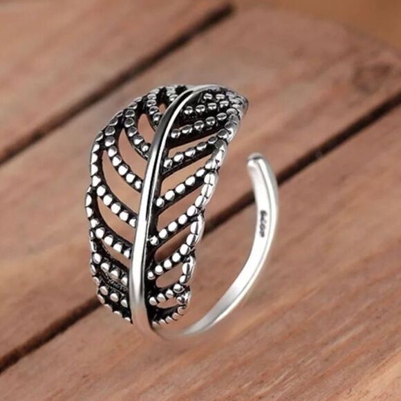 The Boho Feature Ring adjustable in antiques silver - Picture 4 of 5